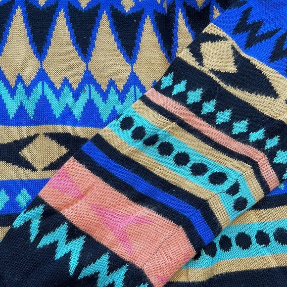 Gypsy Patterned Sweater - Picture 6 of 6